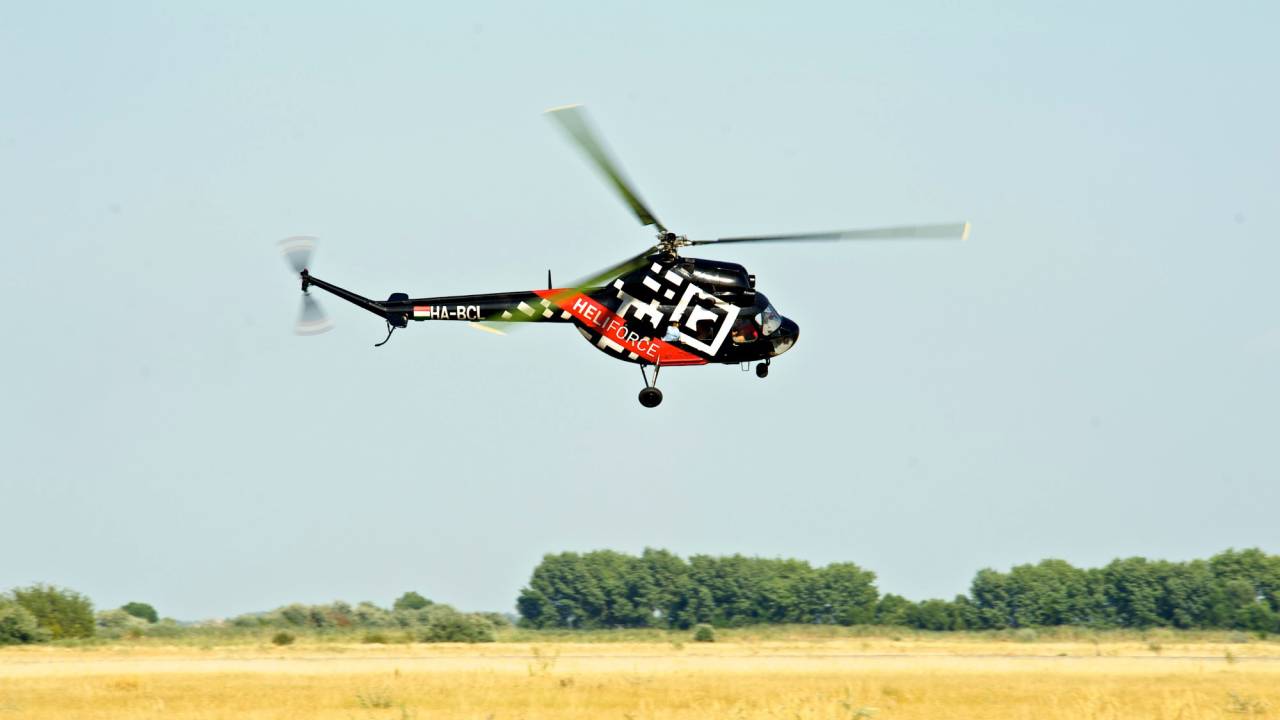 MI-2-es Helikopterrel Extrém Műrepülés Balatonfőkajáron 2