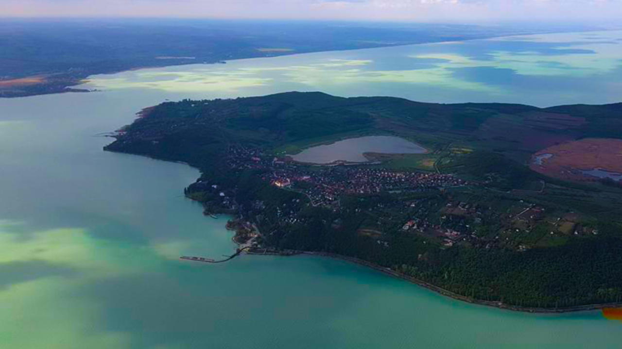 Irány a Balaton! Csobbanjunk! Egész napos túra Sárkányrepülővel 2