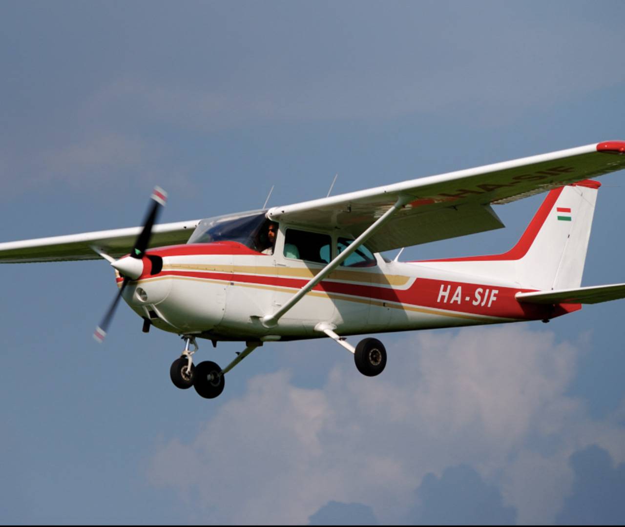 Élményrepülés Cessna-172 Típusú Repülőgéppel Budapest Felett 10
