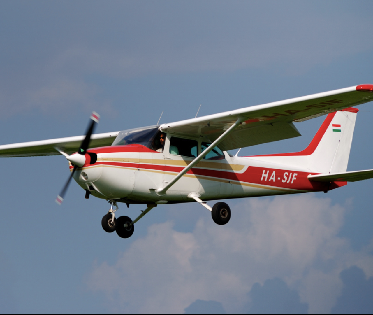 Élményrepülés a Visegrádi és a Budai vár felett Cessna 172-es repülővel 4