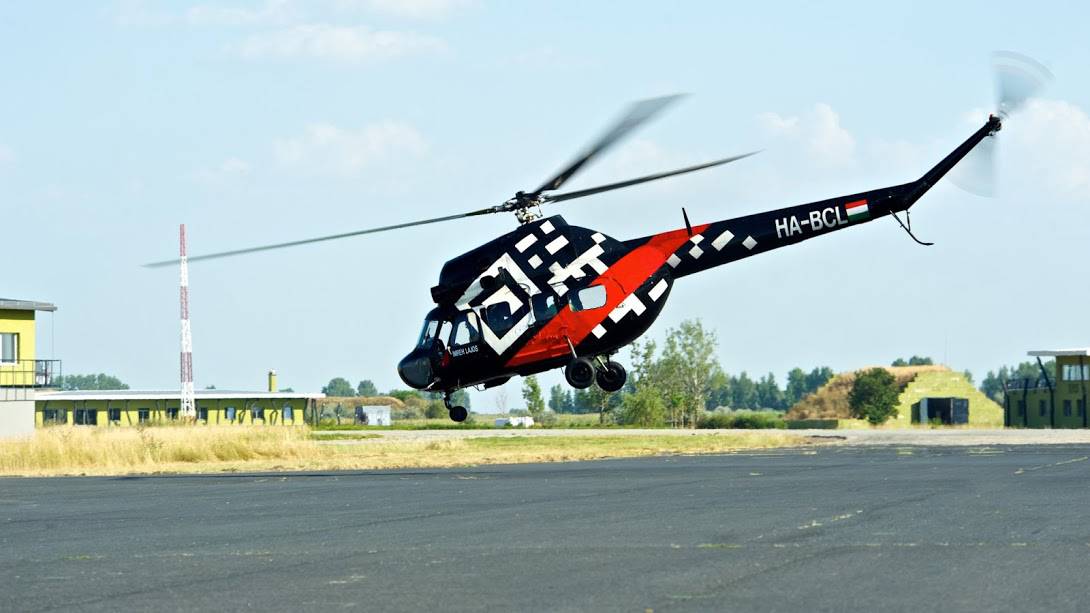 MI-2-es Helikopterrel Extrém Műrepülés Balatonfőkajáron 3