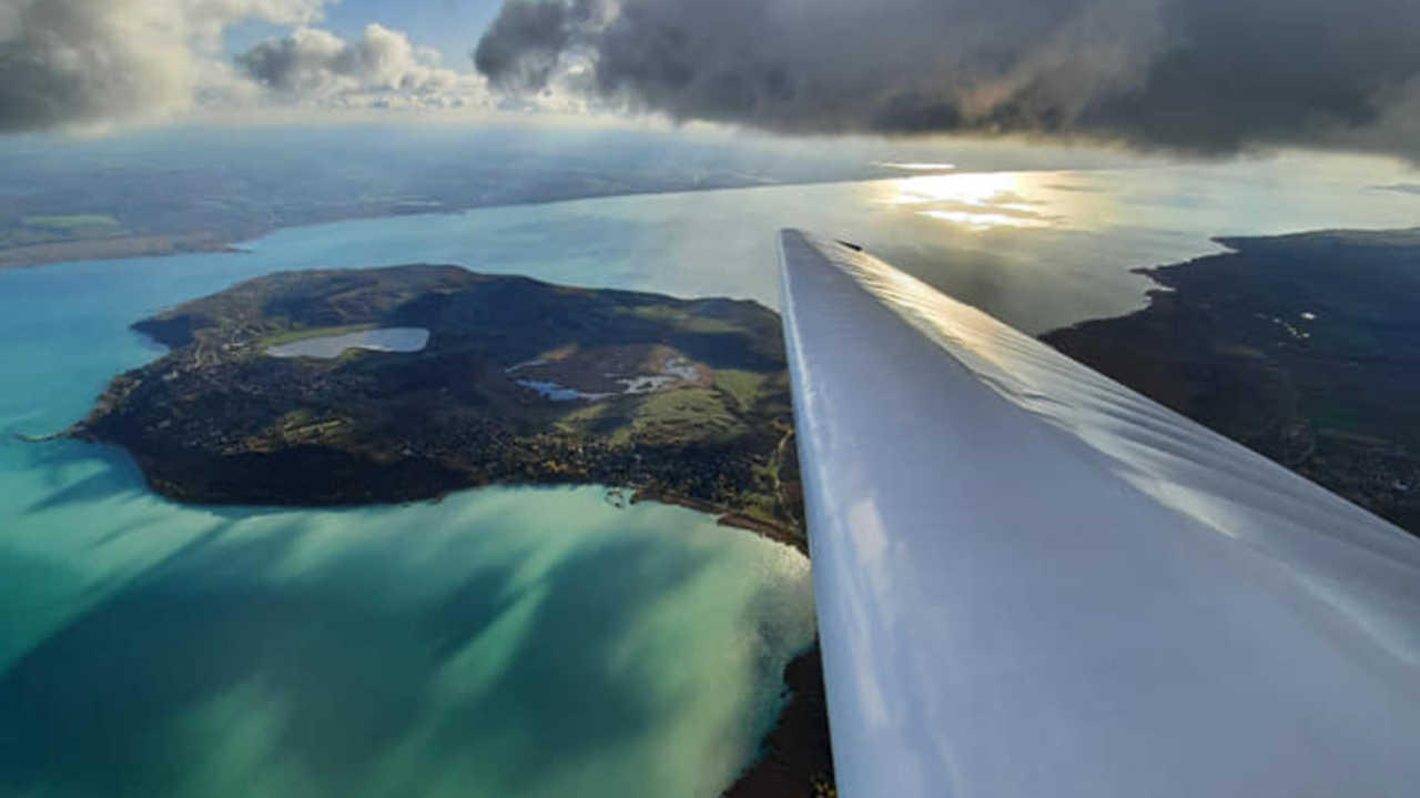 Sétarepülés Tihanyi és Badacsonyi felett Cessna 172-es típusú kisrepülővel 1