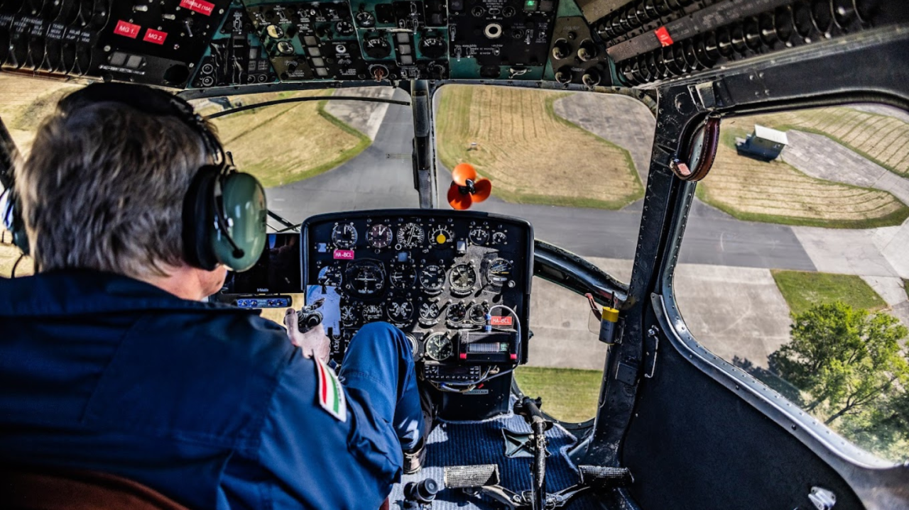 15 perces Sétarepülés a Balaton felett Helikopterrel 1