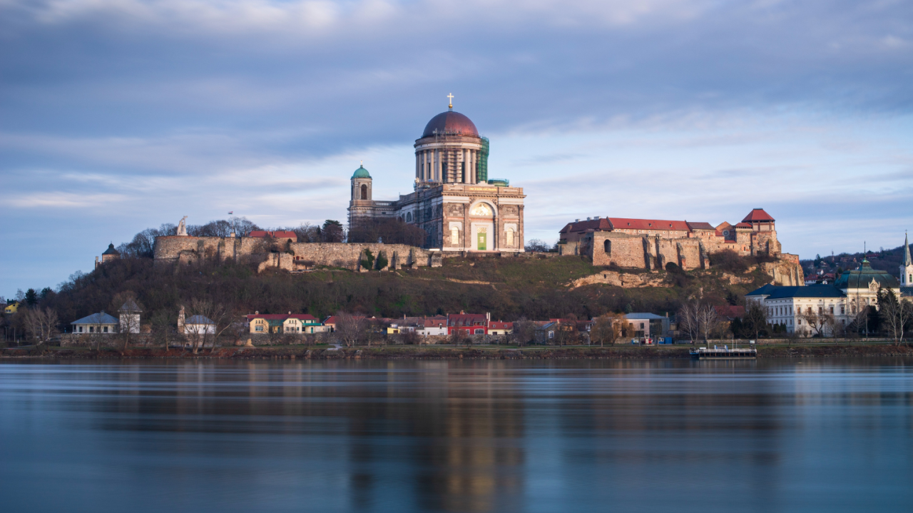 Vártúra Repülővel - Budai, Visegrádi és az Esztergomi Vár Felett 1