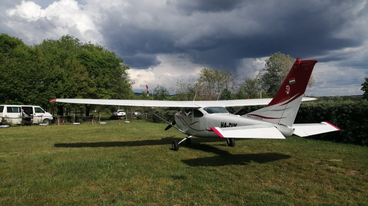 Visegrádi élményrepülés egy Cessna 182-vel a Veresegyházi reptérről 2